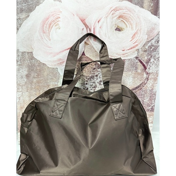 VTG NOS Brown Nylon Gym Bag Exclusively for Bloomingdales  XL - Picture 1 of 4